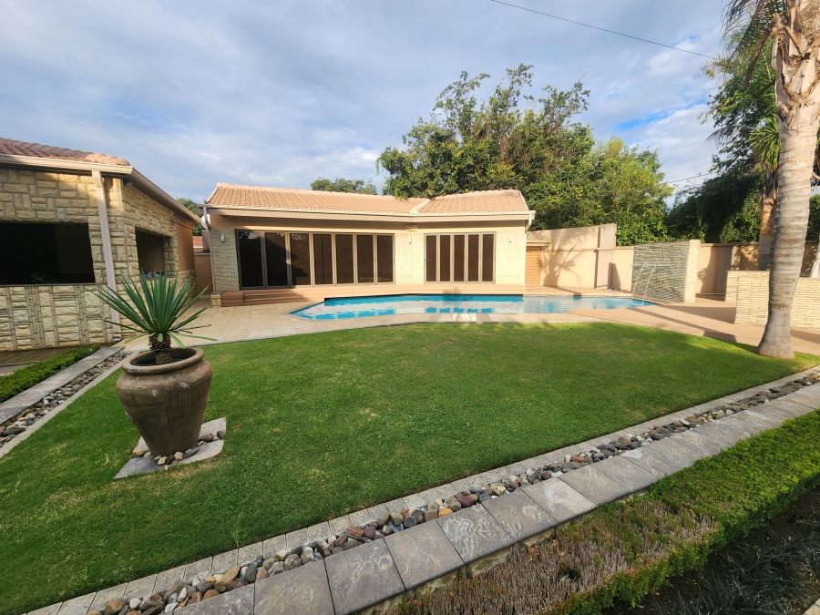 4 Bedroom Property for Sale in Baillie Park North West